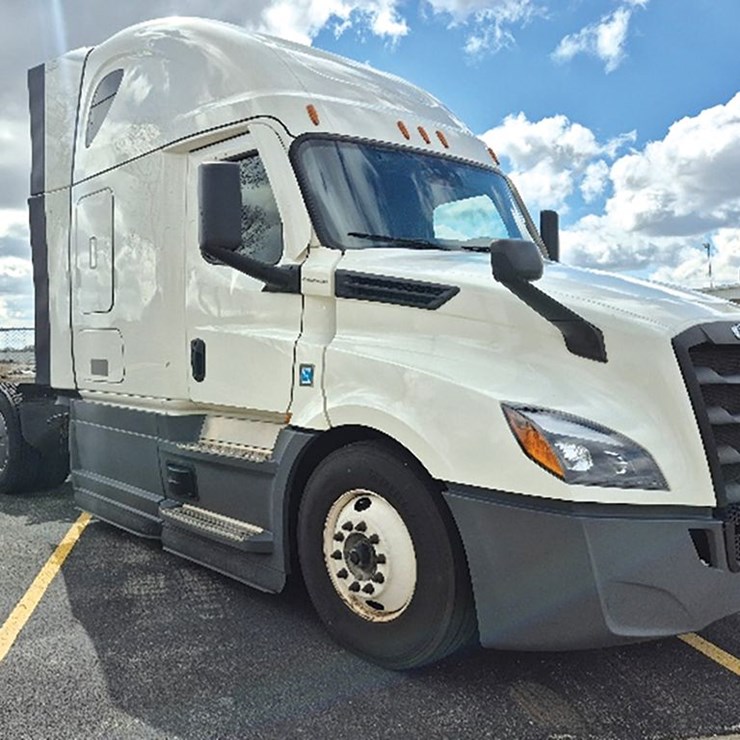 2023 FREIGHTLINER CASCADIA 126