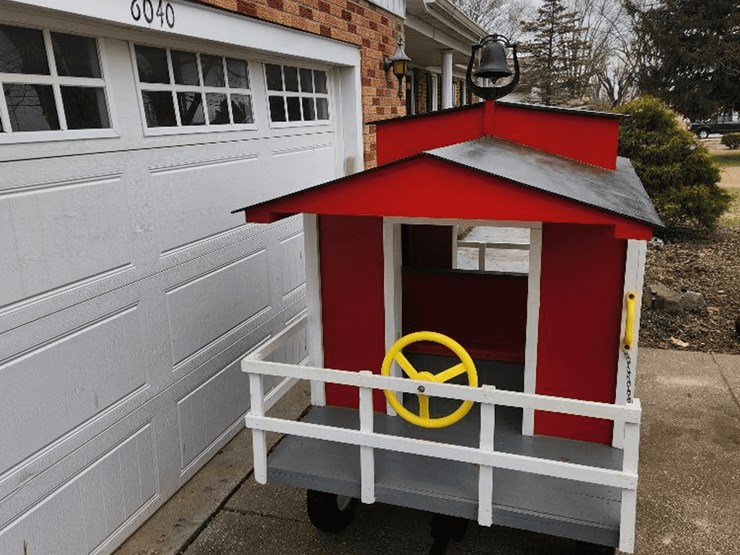garden-tractor-caboose-image-3
