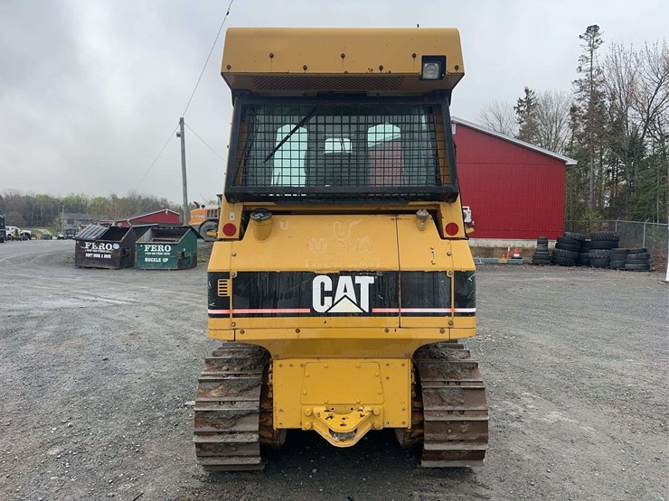 2006-caterpillar-d3g-xl-image-6