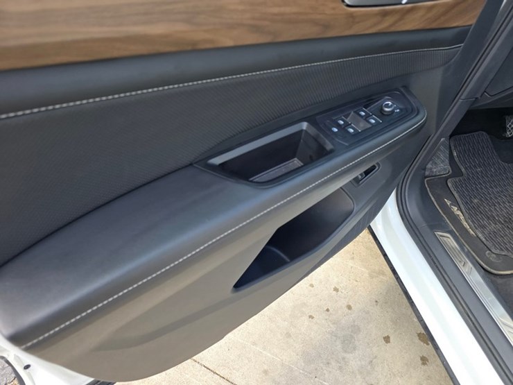 #416-•-2024-volkswagon-atlas-se-crossover-suv-image-13
