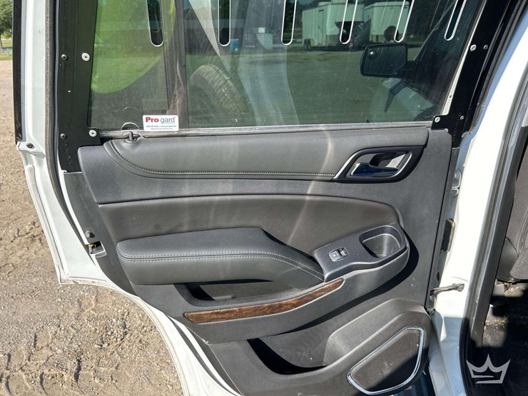 2020-chevrolet-tahoe-image-19