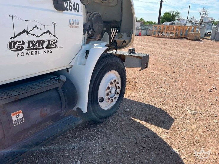 2003-international-durastar-4300-image-16