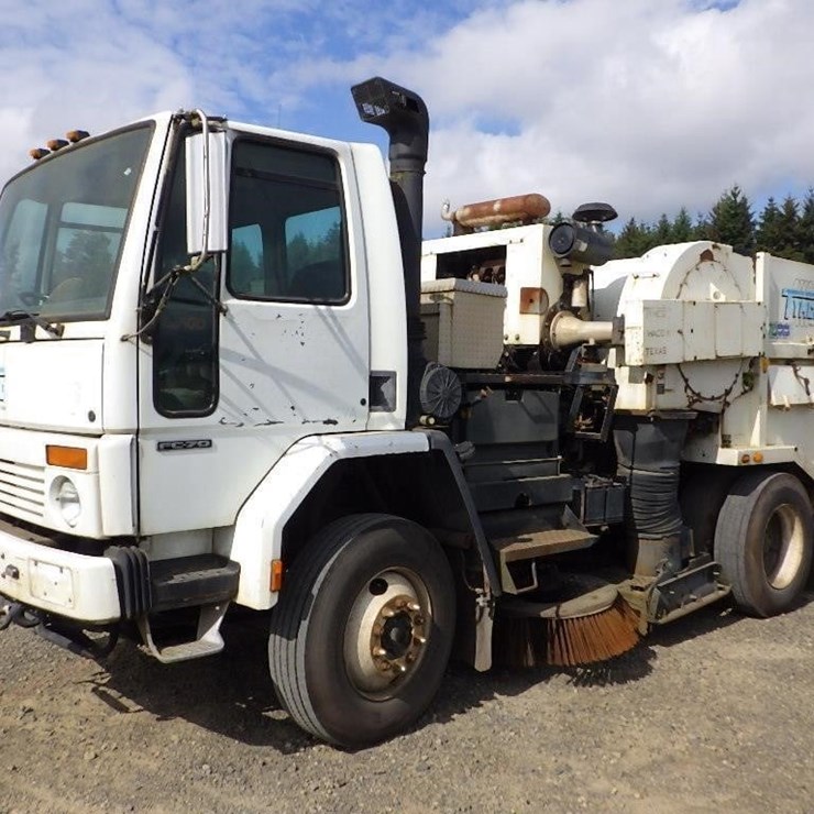 2003 FREIGHTLINER FC70