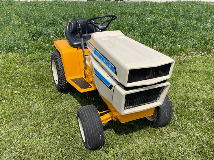 1975-international-cub-image-7