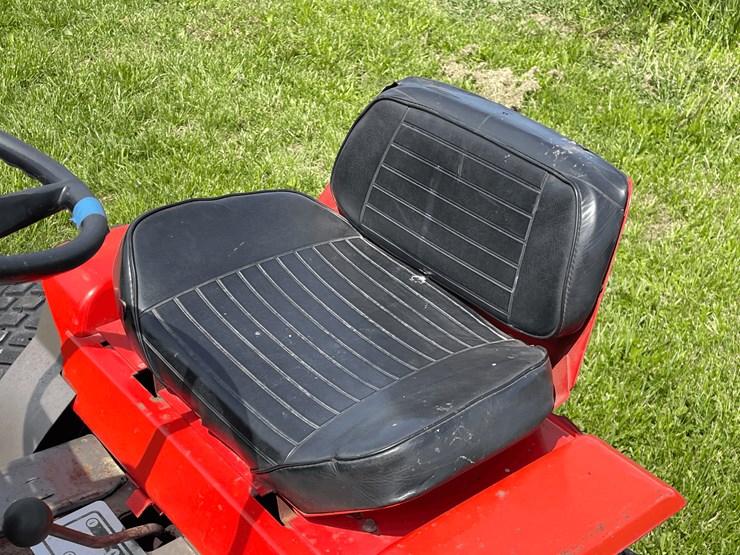 1972-massey-ferguson-12-image-17