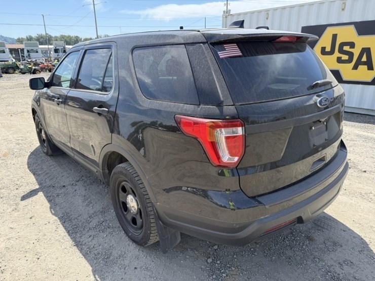 2018-ford-explorer-image-6