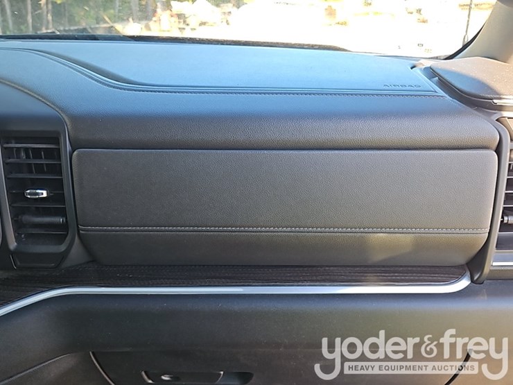 2022-chevrolet-silverado-1500-image-44