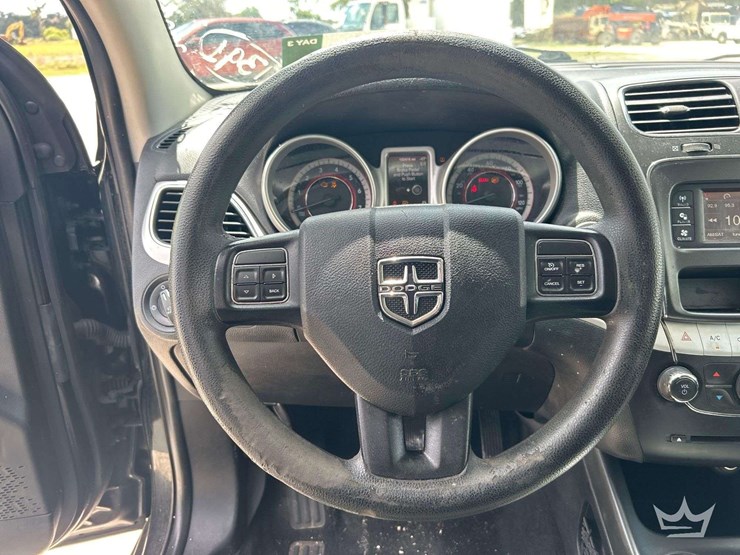 2015-dodge-journey-image-13
