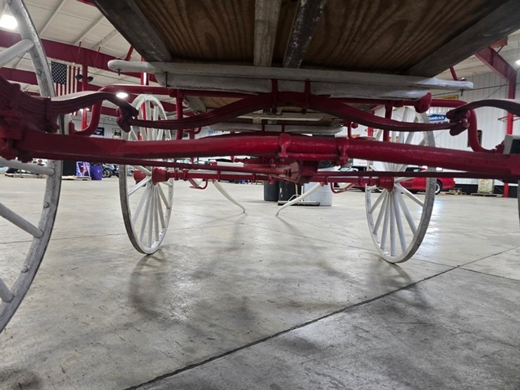 #415-•-antique-horse-drawn-wagon-image-7