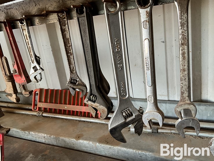 shop-built-workbench-&-tools-image-9