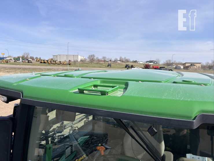 2020-john-deere-r4045-image-39