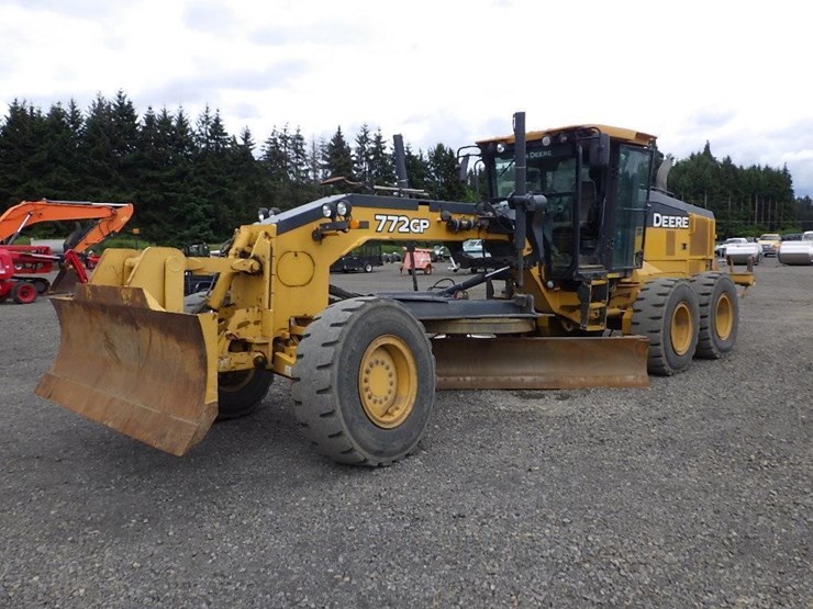 2016-deere-772gp-image-1