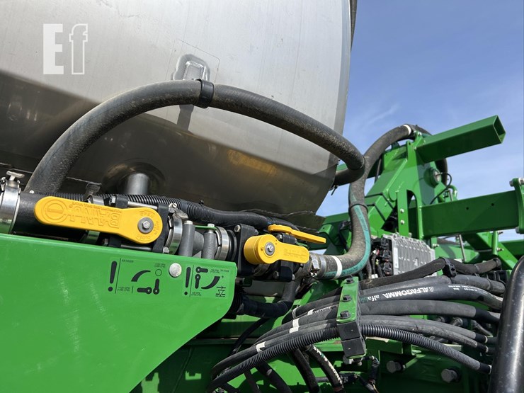 2020-john-deere-r4045-image-62