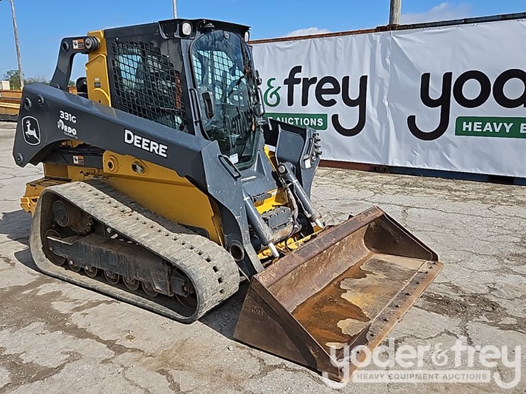 2021-deere-331g-image-6