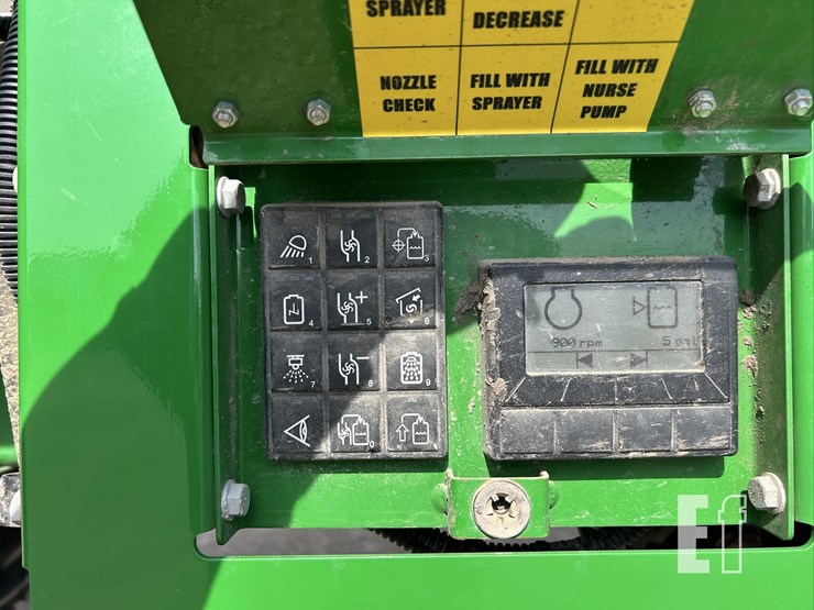 2020-john-deere-r4045-image-61