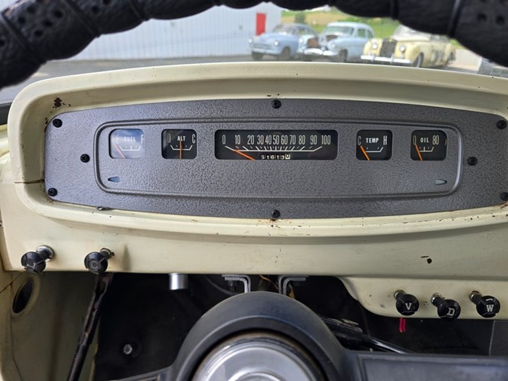 #30-•-1965-dodge-d100-pick-up-truck-image-28