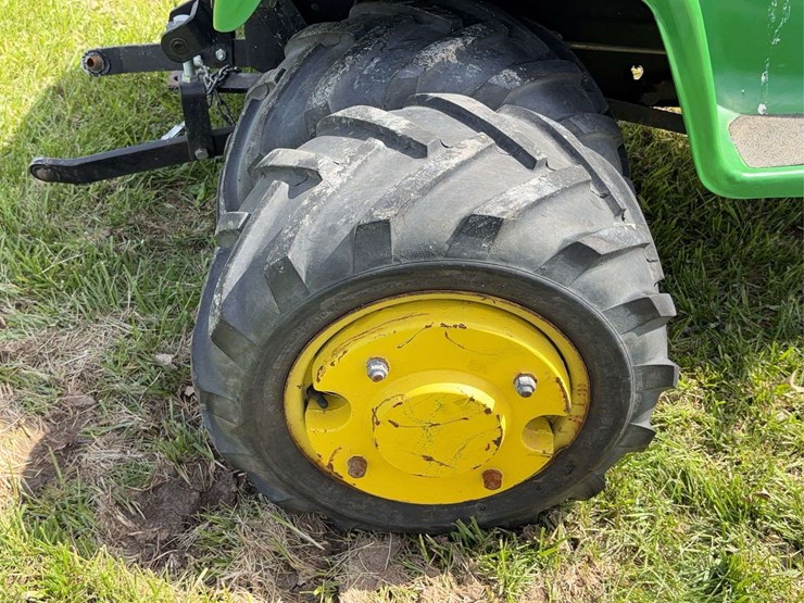 john-deere-322-image-33