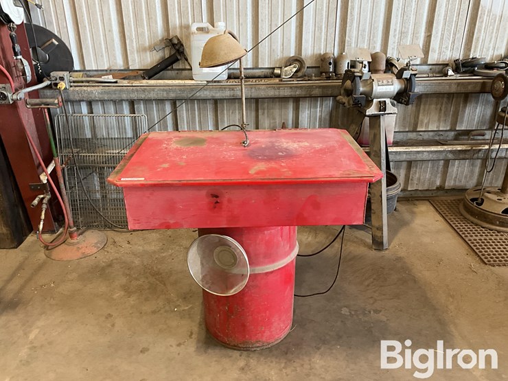 mc-parts-cleaning-table-image-2