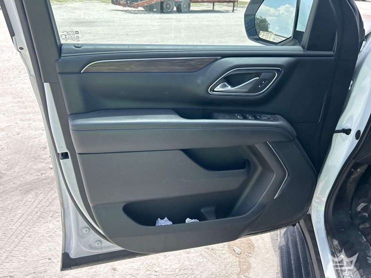 2022-chevrolet-tahoe-image-14