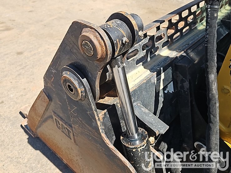 2023-caterpillar-259d3-image-20