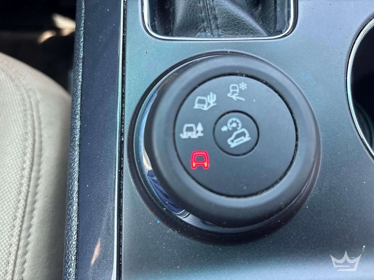2016-ford-explorer-image-22