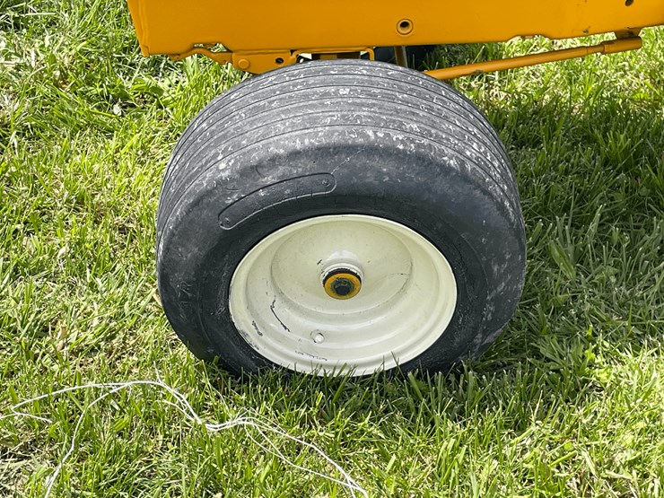 1975-international-cub-image-12