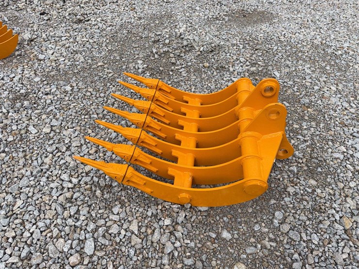 2026-giyi-32"-excavator-rake-image-4