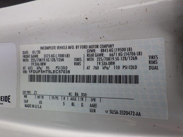 2022-ford-f550-image-52