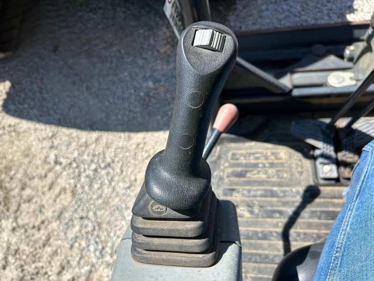 2020-bobcat-e35i-image-25