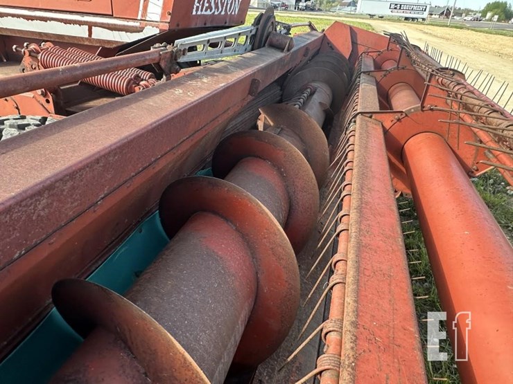 hesston-6650-image-19