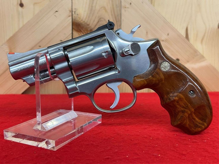 smith-&-wesson-model-66-1-combat-magnum-revolver-.357-magnum-image-2
