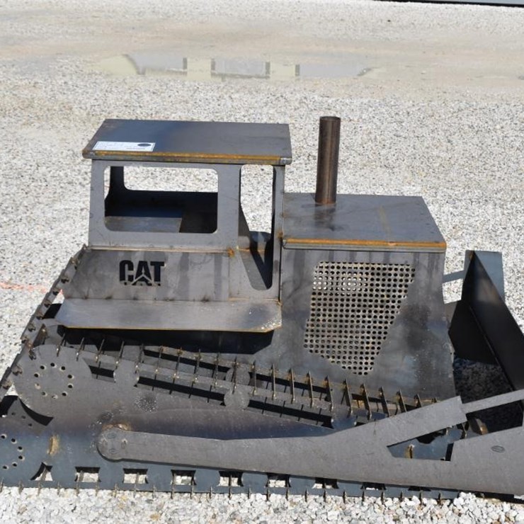 CATERPILLAR DOZER LAWN ORNAMENT 44962