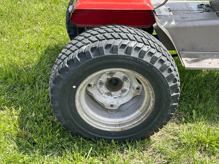1972-massey-ferguson-12-image-27