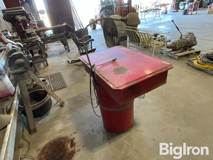 mc-parts-cleaning-table-image-5