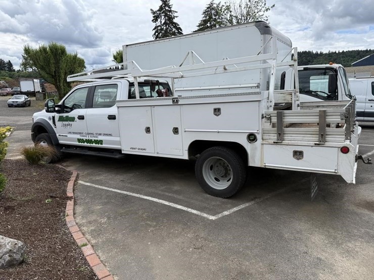 2019-ford-f550-image-1