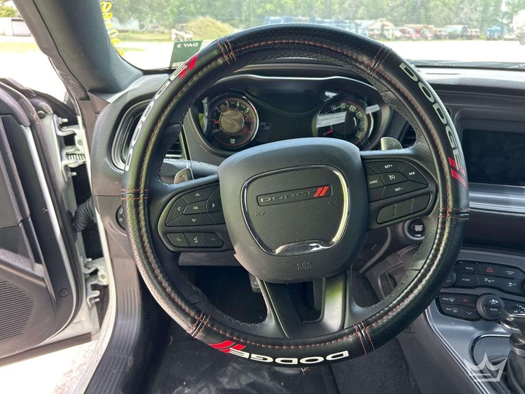 2023-dodge-challenger-coupe-image-13