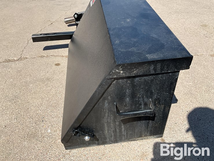 cpl-fully-stocked-triangle-toolbox-&-receiver-mounted-vice-image-9