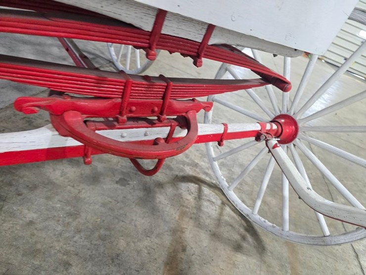 #415-•-antique-horse-drawn-wagon-image-16