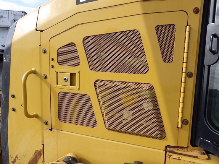 2018-caterpillar-d5k2-xl-image-16