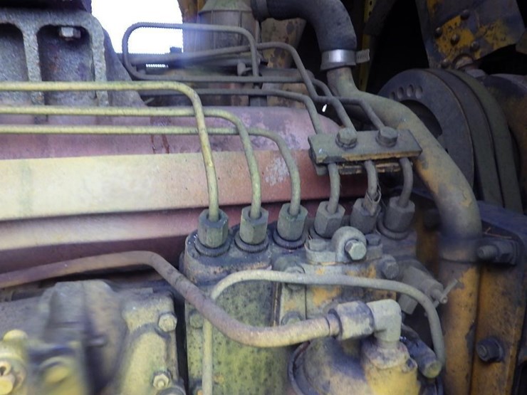 1977-caterpillar-d6d-image-18