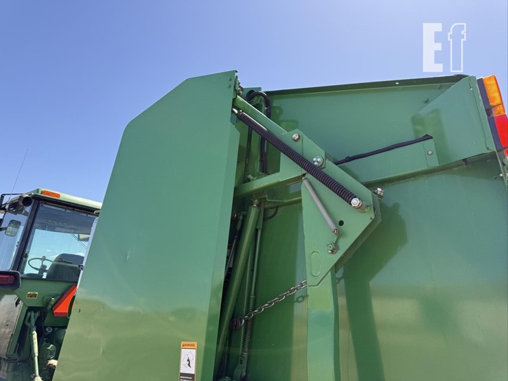 john-deere-568-image-24