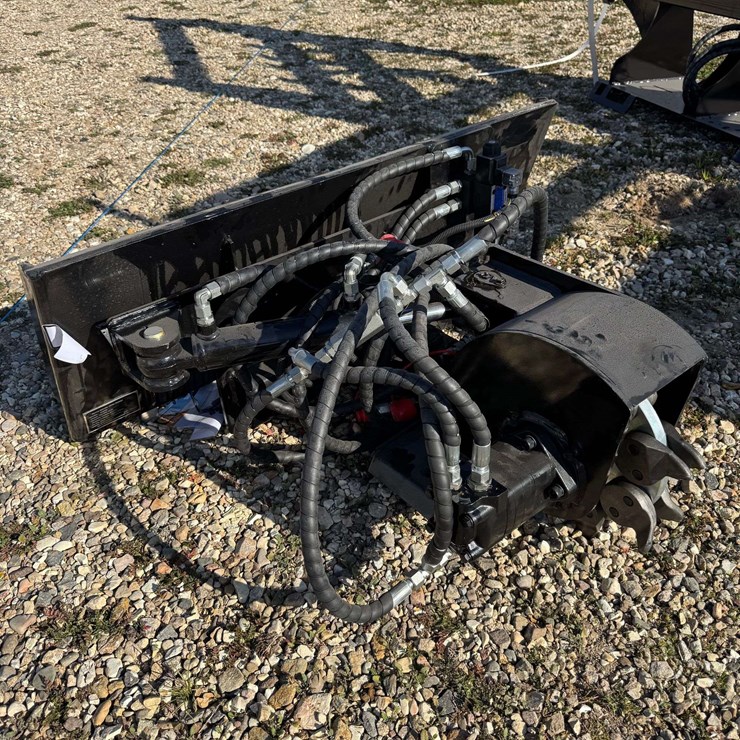 Skid-Steer Stump Grinder w/ Hydraulic Side Swing (New/Unused)