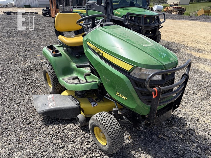 john-deere-x300-image-4