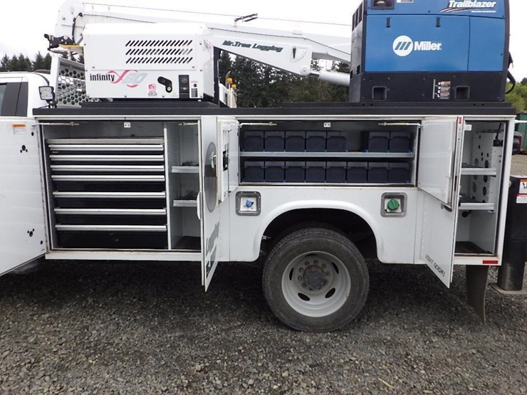 2022-ford-f550-image-20