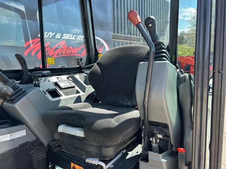 2023-bobcat-e32i-image-19