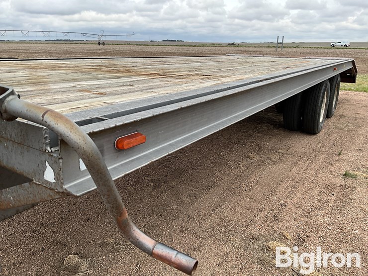 1993-trailmann-8’6”x25’-t/a-gooseneck-flatbed-trailer-image-15