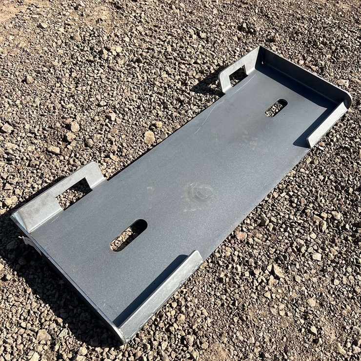 Heavy Duty Solid Steel Skid Steer Mounting Plate (New/Unused)