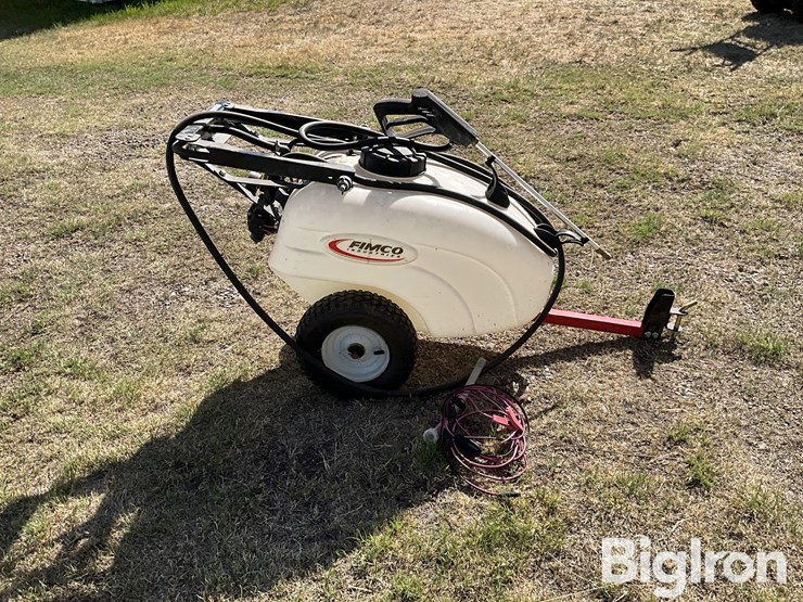 fimco-20-gal-pull-type-lawn-sprayer-image-4