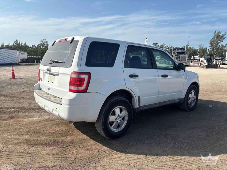 2012-ford-escape-image-4