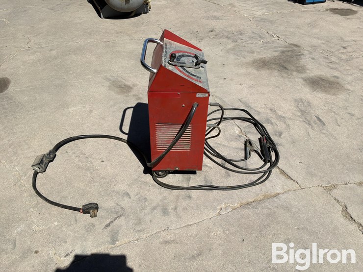 twentieth-century-heavy-duty-arc-welder-image-4